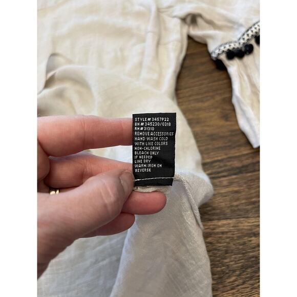 I.N. Studio Woman Beige Top with Bell Pompom Sleeve Size 1X Boho - Picture 7 of 9